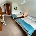 Cedar Self Catering H91 Cf9d * גורט