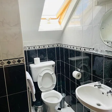 Bed & Breakfast Cedar Self Catering H91 Cf9d *